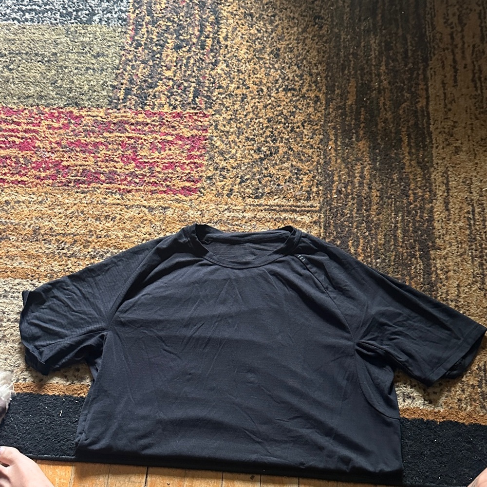 lululemon athletica Black Short Sleeve Tee